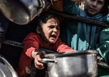 الأونروا: أكثر من 2700 طفل في غزة أصيبوا بسوء تغذية حاد