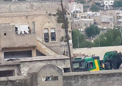 الاحتلال يستولي على عمارة سكنية ويحولها لثكنة عسكرية في مدينة الخليل