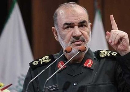 قائد "الحرس" الإيراني: قواتنا البحرية على أهبة الاستعداد للرد على أي تهديد