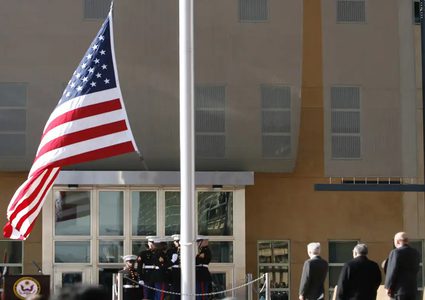 واشنطن تستعد لإخلاء سفاراتها في العراق والبحرين والكويت عقب تهديدات إيرانية