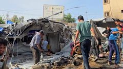 3 شهداء في قصف الاحتلال خيمة في مواصي خان يونس