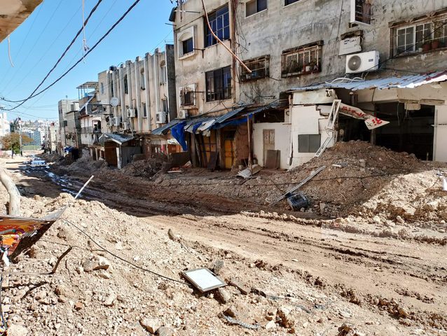 الاحتلال يواصل هدم منازل في مخيم طولكرم مع دخول العدوان يومه الـ136