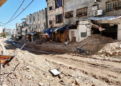 الاحتلال يواصل هدم منازل في مخيم طولكرم مع دخول العدوان يومه الـ136