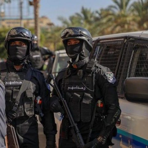 غزة: مقتل 12 متعاونًا مع الاحتلال و5 من عاملي "غزة الإنسانية" المدعومة أمريكيًا