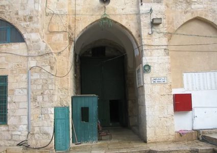 الاحتلال يغلق أبواب المسجد الأقصى بالتزامن مع فرض "إغلاق شامل" على الضفة