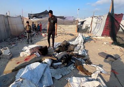 شهيدان في غارة للاحتلال على خيمة تؤوي نازحين شمال خان يونس