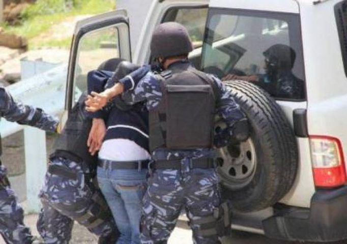 الشرطة تقبض على 3 من المعتدين على دورية في بيت لحم وتلاحق آخرين