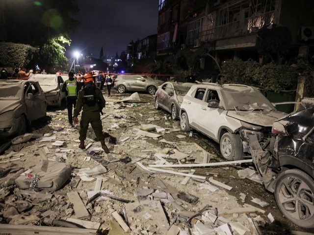 13 قتيلا في إسرائيل جراء الغارات الإيرانية منذ يوم الجمعة