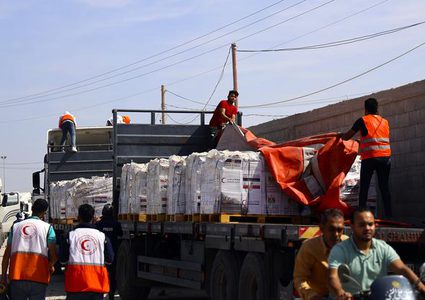 الاونروا: القيود تحول دون دخول كميات كبيرة من المساعدات إلى قطاع غزة