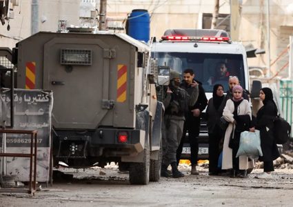 اعتداءات متواصلة على الضفة: هدم في جنين واقتحامات واعتقالات في نابلس والخليل