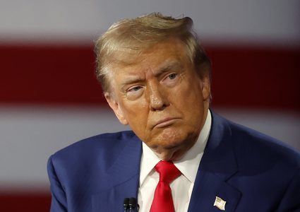 الرئيس الأمريكي : قد أرسل فانس وويتكوف للتفاوض مع إيران