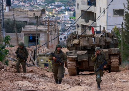 جنين: الاحتلال يقتحم جبع ويجبر المواطنين على مغادرة منازلهم