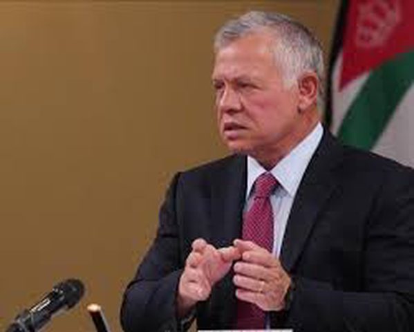 ملك الأردن يؤكد ضرورة وقف الحرب على غزة فورا وإيصال المساعدات