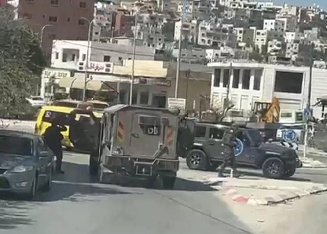 الاحتلال يقتحم برقين غرب جنين ويجري تحقيقا ميدانيا مع عدد من الشبان
