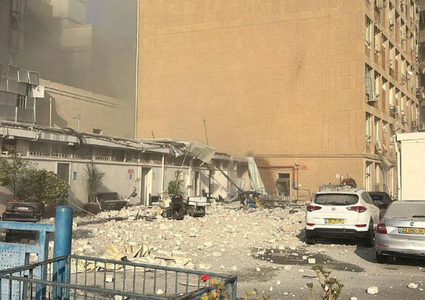 هجوم صاروخي ايراني كبير.. إصابات مباشرة في تل ابيب وحيفا والنقب