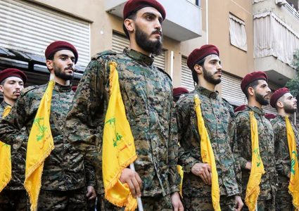 حزب الله: لسنا على الحياد ونتصرف بما نراه مناسبا