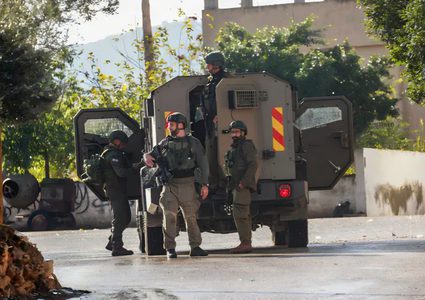 الاحتلال يستولي على مركبة النفايات من عقربا جنوب نابلس