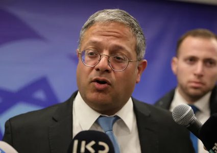 بن غفير يدعو لوقف بث (قناة الجزيرة) في إسرائيل وملاحقة من يتابعها