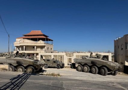 الاحتلال يقتحم بلدة سعير ويحول منازل إلى ثكنات عسكرية