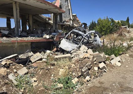 شهيد في غارة للاحتلال على مركبة جنوب لبنان