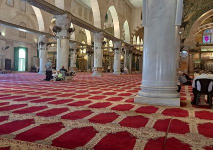 الاحتلال يغلق أبواب "الأقصى" ويمنع وصول المصلين للجمعة الثانية