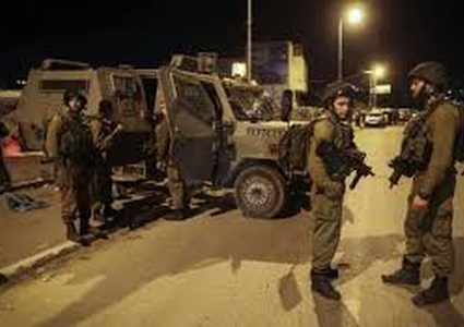 الاحتلال يقتحم فحمة ويداهم عددا من المنازل