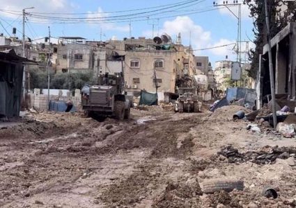 الاحتلال يواصل عدوانه على مدينة طولكرم ومخيميها لليوم 146