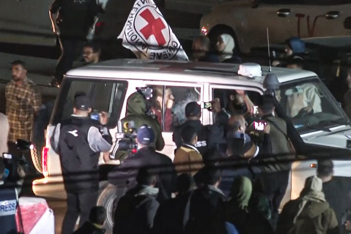 مصادر مطلعة تكشف موافقة حماس على صفقة تهدئة مؤقتة مع إسرائيل