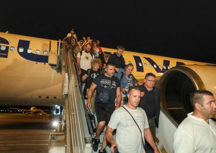 واشنطن تصدر "تحذيرا" لمواطنيها حول العالم وتبدأ إجلاء رعاياها من "إسرائيل"