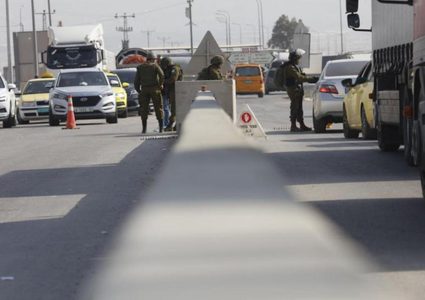 الاحتلال يغلق حاجز جبع لليوم الثاني ويحرر مخالفات بمحيط بلدة الرّام