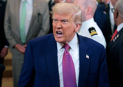 ترامب يلوّح بتغيير النظام في إيران بعد الضربات الأميركية على منشآت نووية