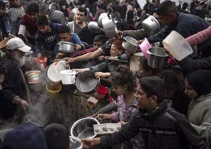 المنظمات الأهلية: إغلاق الضفة وجوع غزة جزء من حرب تصفية الوجود الفلسطيني