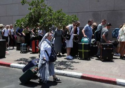 250 ألف فرنسي في "إسرائيل".. فرنسا تبدأ عمليات الإجلاء العسكرية