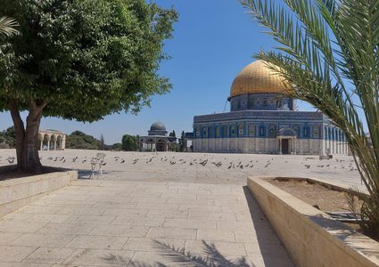 لليوم الـ12: الاحتلال يواصل إغلاق المسجد الأقصى وكنيسة القيامة ويمنع الوصول إليه