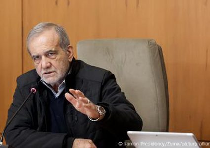 طهران تؤكد استعدادها لحل الخلافات في إطار دولي ومن خلال طاولة التفاوض