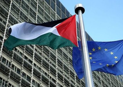 الاتحاد الأوروبي يقدم دعما ماليا للسلطة والأونروا