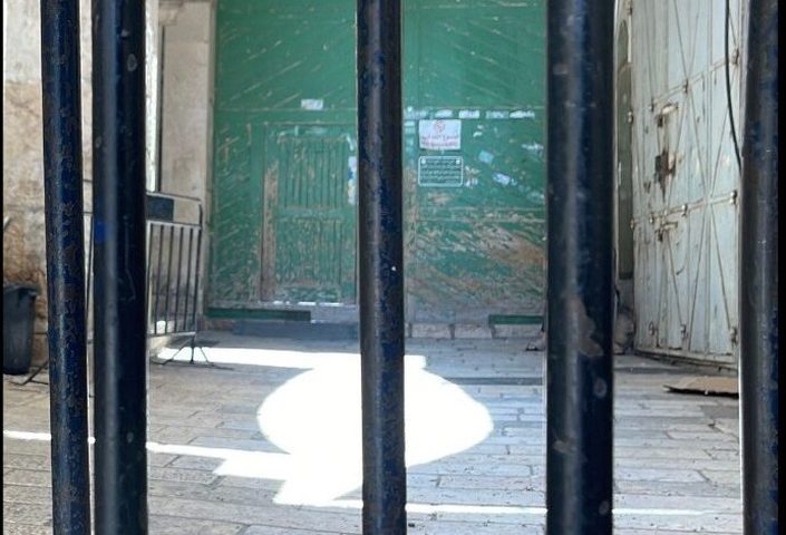 لليوم الـ12: الاحتلال يواصل إغلاق المسجد الأقصى وكنيسة القيامة