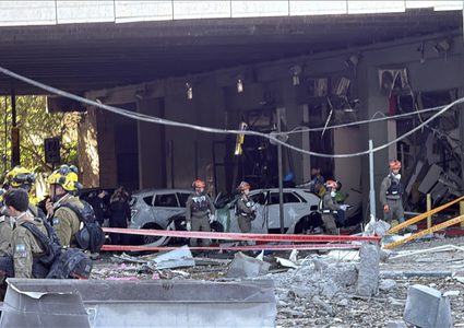 هجوم ايراني واسع على إسرائيل : 3 قتلى إثر سقوط صواريخ إيرانية في بئر السبع