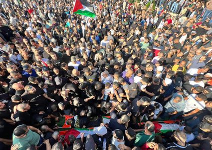 تشييع جثامين ٣ شهداء في كفر مالك