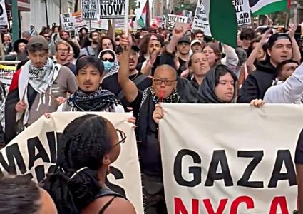 تظاهرة في نيويورك للمطالبة بوقف العدوان الإسرائيلي على غزة