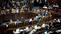 استطلاع للرأي العام الإسرائيلي: 61 مقعدا للمعارضة مقابل 48 للائتلاف