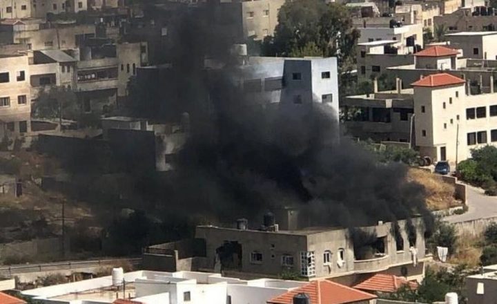 الاحتلال يفجر منزلا في مخيم جنين