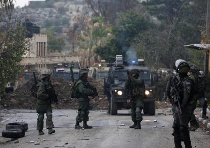 قوات الاحتلال تقتحم مخيم العروب