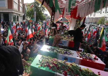 حماس تشارك في مراسم تشييع شهداء إيران وتدين "الإرهاب الصهيوني المنظم"