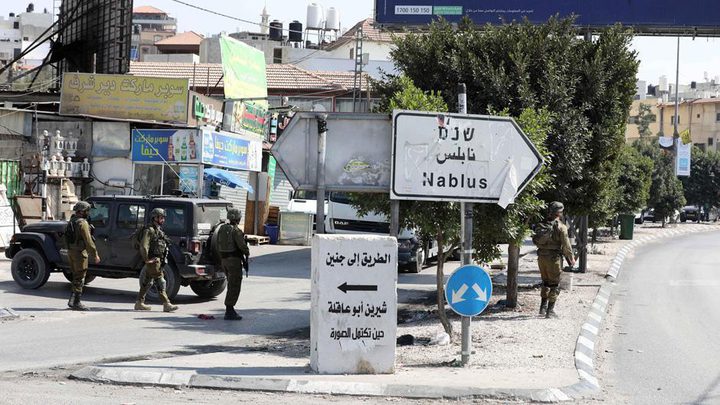 الاحتلال يعتدي بالضرب على شابين غرب نابلس