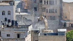 المحافظ كميل يطالب بتدخل دولي عاجل لمنع هدم 104 بنايات جديدة في مخيم طولكرم