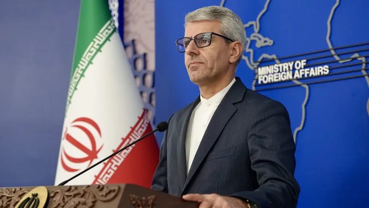إيران: ترامب يمارس "ألاعيب نفسية" بشأن رفع العقوبات