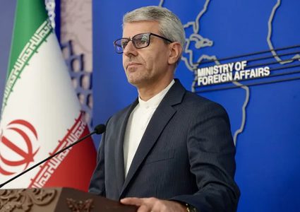 إيران: ترامب يمارس "ألاعيب نفسية" بشأن رفع العقوبات