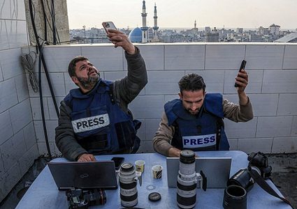 خسائره تتجاوز 700 مليون دولار.. الاحتلال يدمر قطاع الاتصالات في غزة