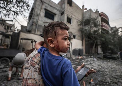 105 شهيدًا في غزة منذ فجر الإثنين جراء الغارات الإسرائيلية المتواصلة